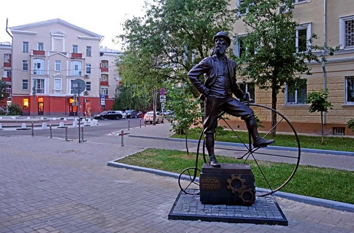 Культурно коротко воронеж. Памятники Воронежа. Воронеж центр города памятник. Памятник столю в Воронеже. Памятники Ленинского района город Воронеж.