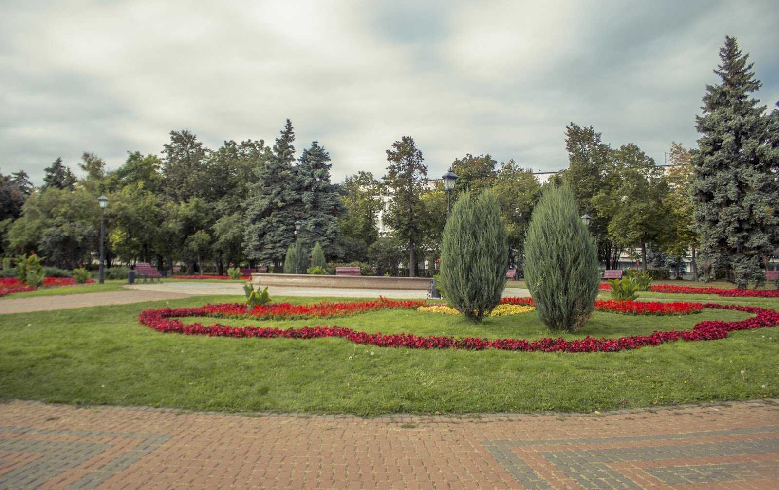 Сада ульяновск. Парк Владимирский сад Ульяновск. Ульяновск парк Плеханова. Владимирский сад Ульяновск горки. Парки Ульяновска Владимирской.