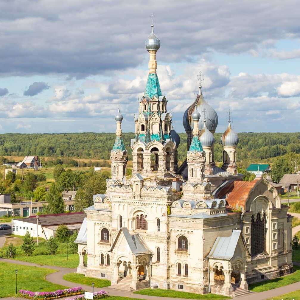 Храм в селе Кукобой Ярославская область