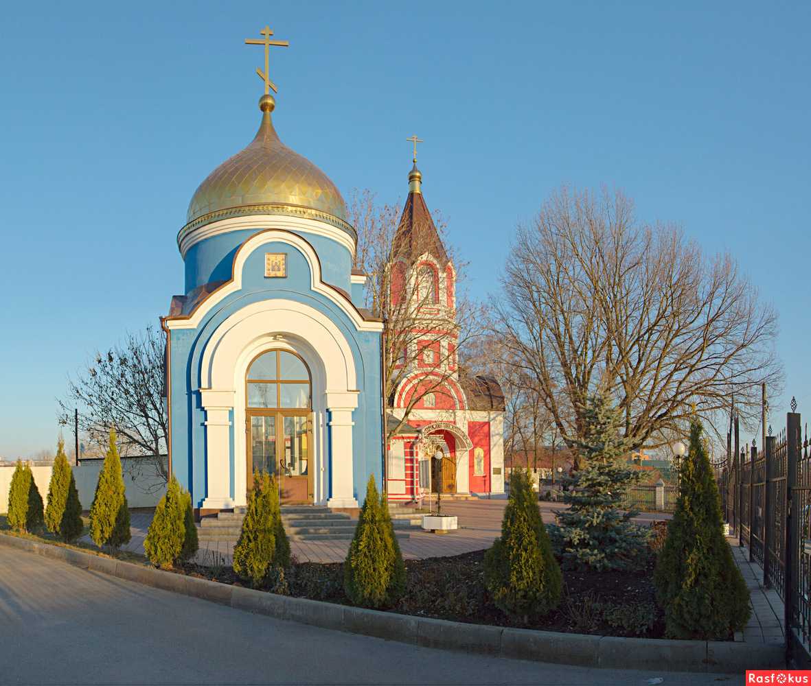 Крестовоздвиженский храм Белгород