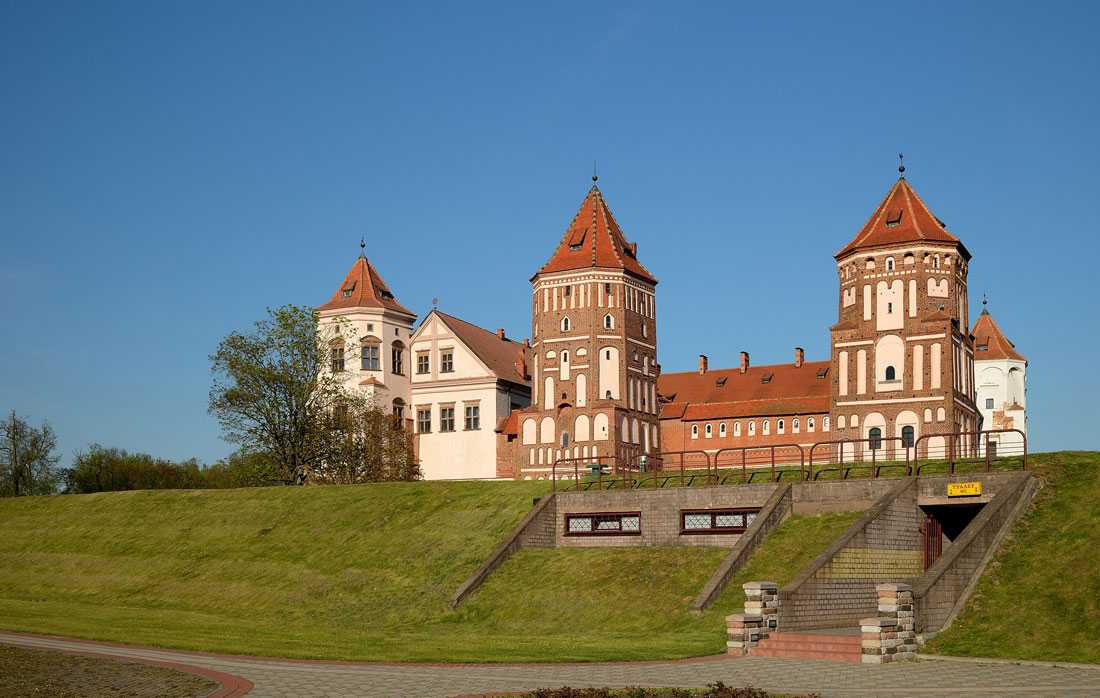 Памятники белоруссии фото