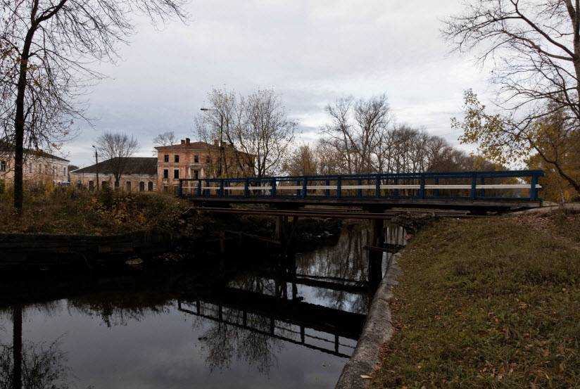 Вышний волочек парк. Вышний Волочек городской сад. Городской парк Вышний Волочек. Парк Текстильщиков Вышний Волочек. Гор сад Вышний Волочек.