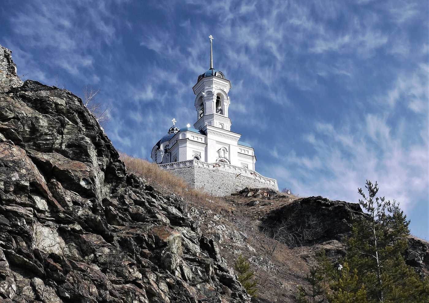 Памятники свердловской области фото