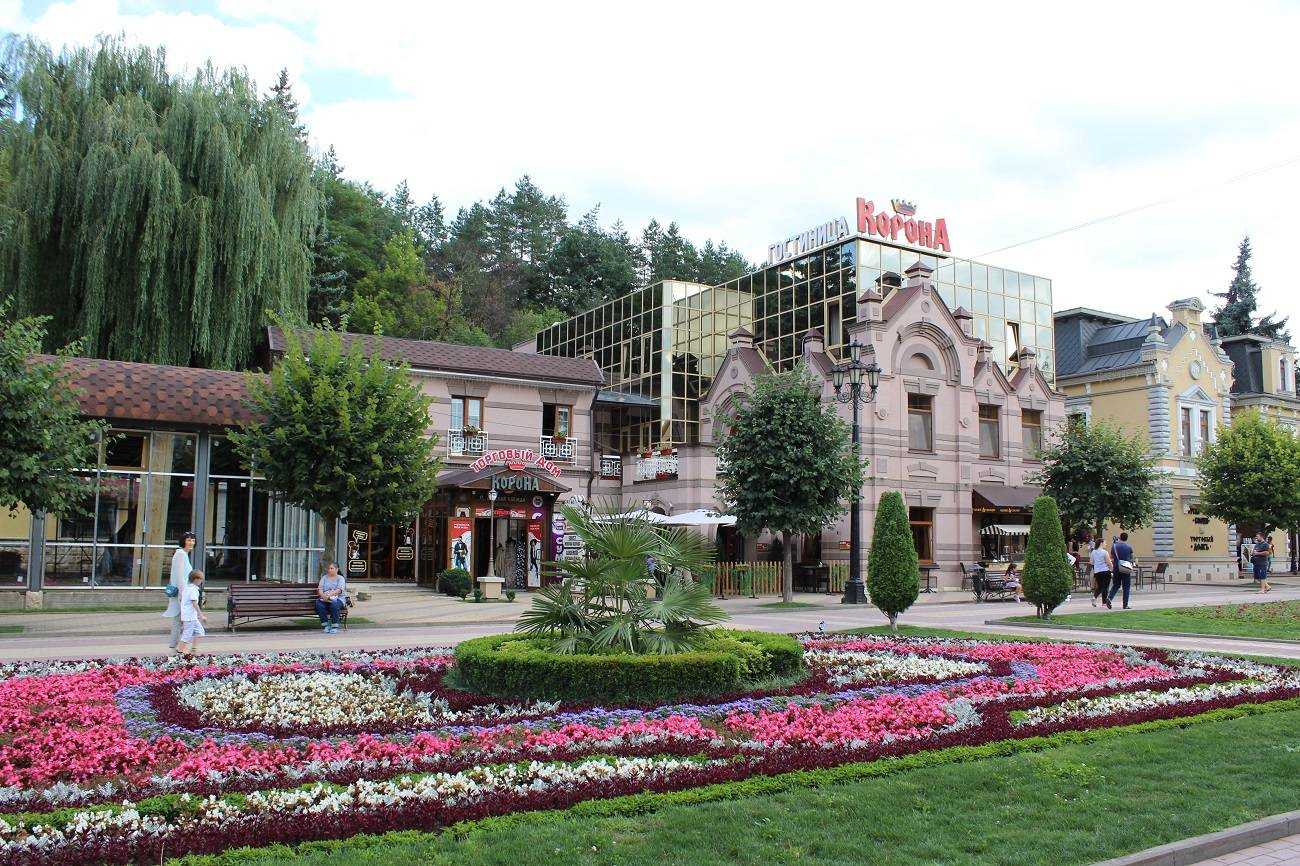 Курортный парк в городе Кисловодске