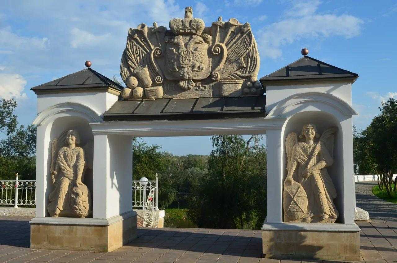 Достопримечательности Оренбурга Елизаветинские ворота