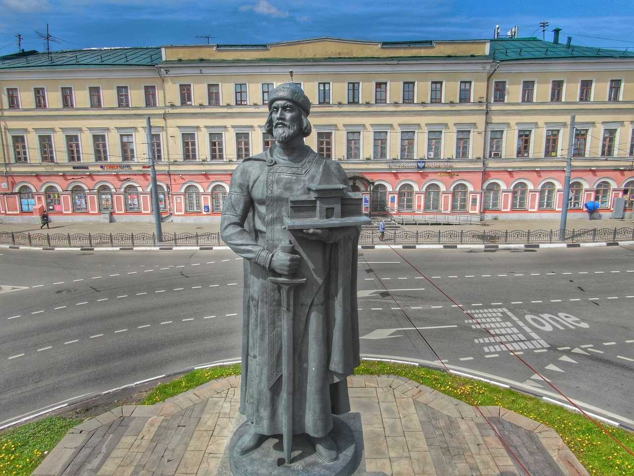 Памятник ярославу мудрому мог стоять совсем не там, где теперь