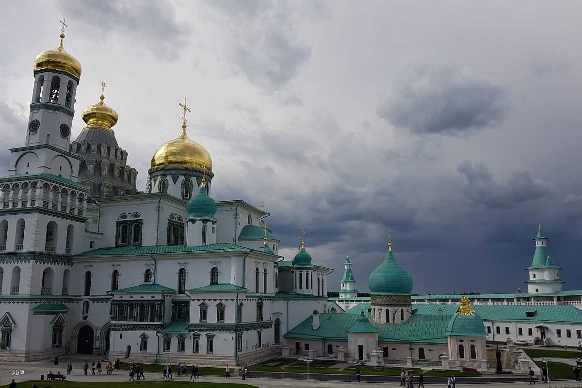 Новый иерусалим в подмосковье. Новый Иерусалим Воскресенский собор. Воскресенский собор Новоиерусалимского монастыря год. Воскресенский собор Истра. Воскресенский собор Новоиерусалимского монастыря стиль.