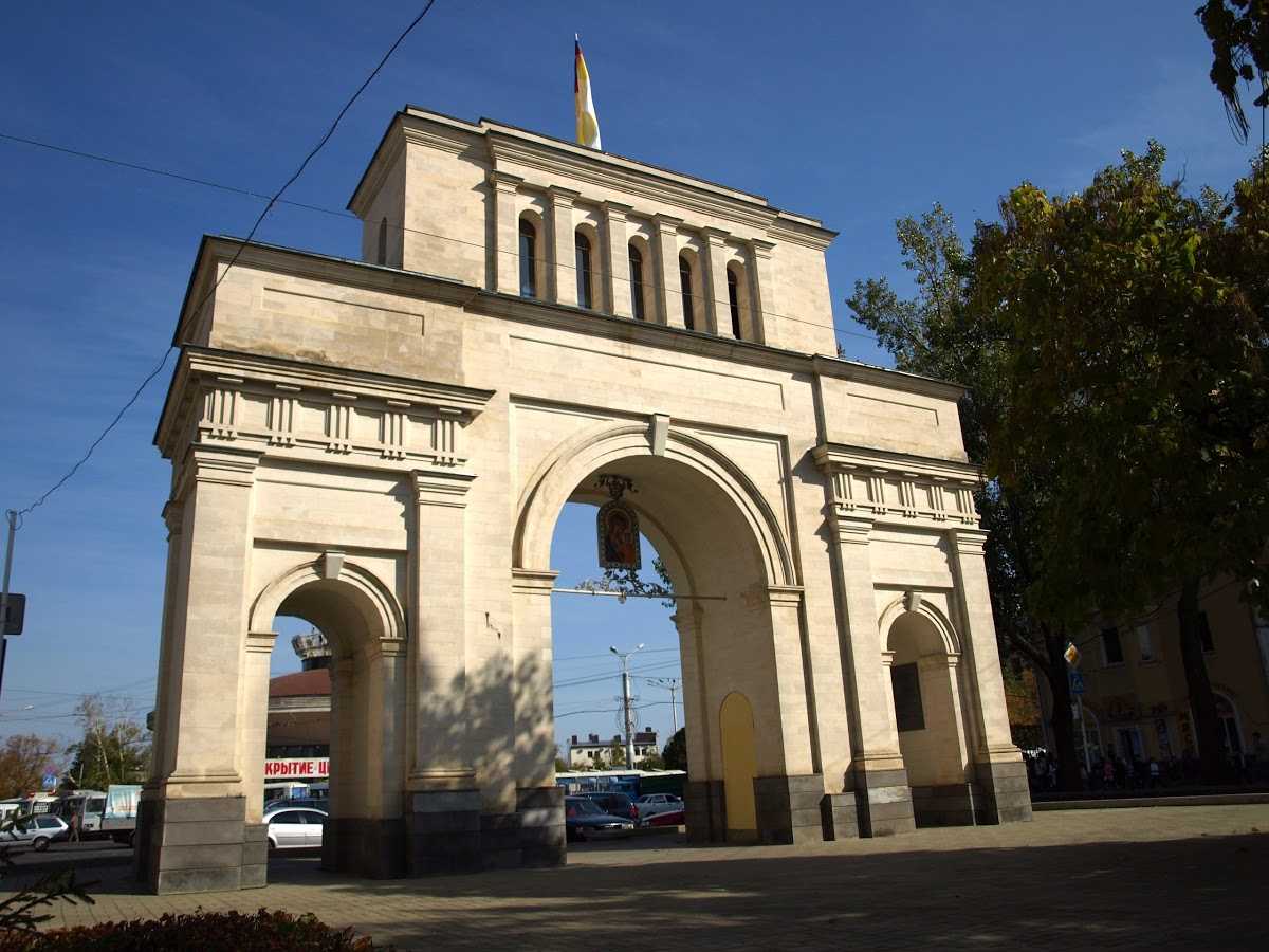 Тифлисские ворота Ставрополь памятник