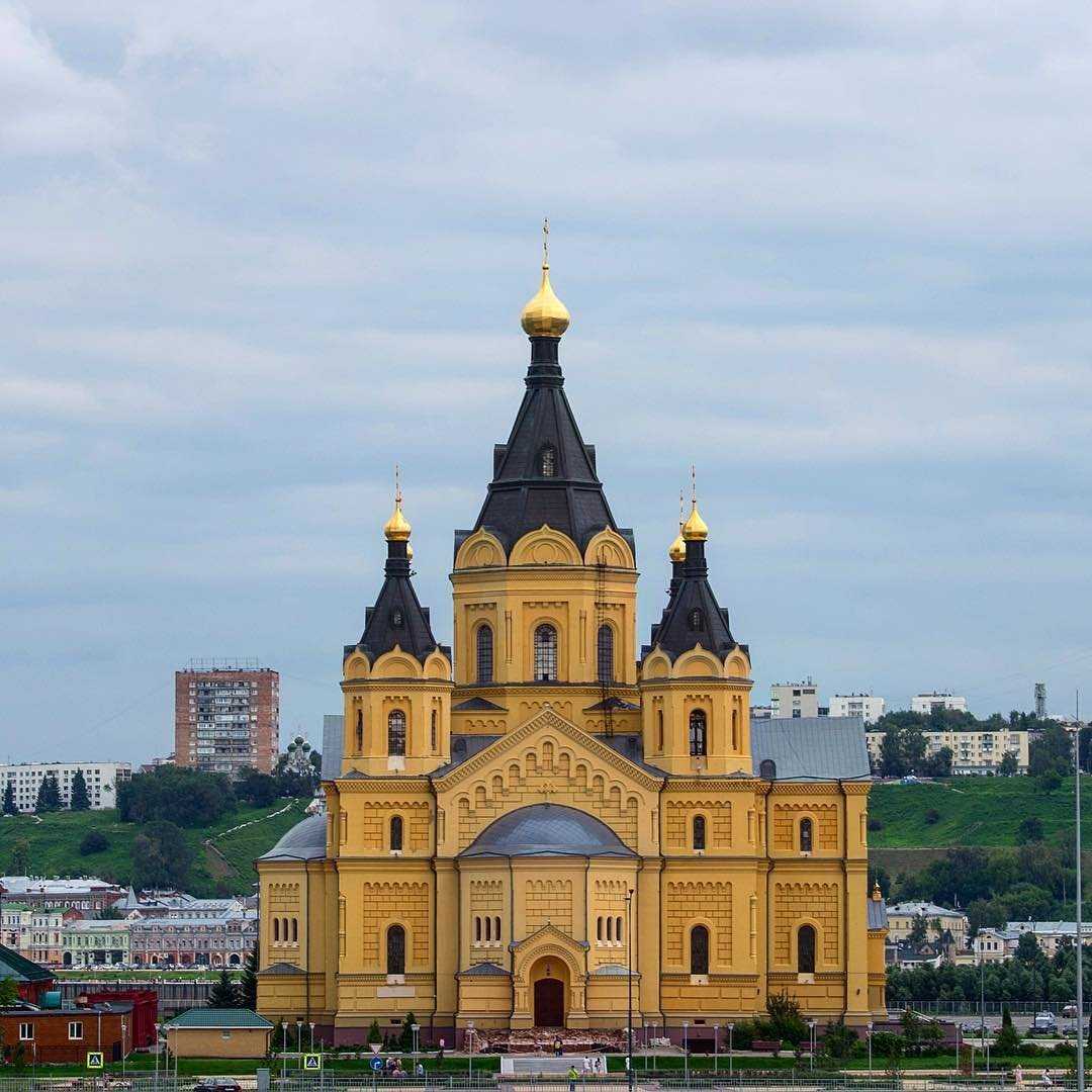 Александро невский собор фото