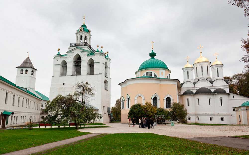 Спасо Преображенский монастырь Ярославль панорама