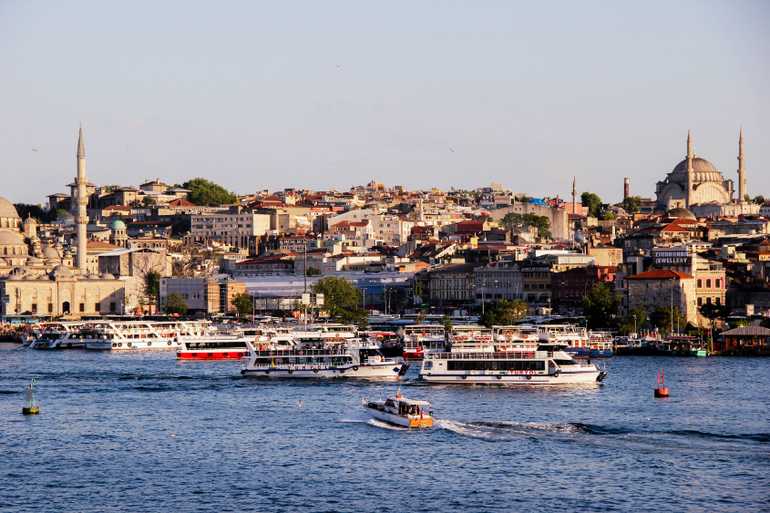 Принцевы острова в стамбуле как добраться. Принцевы острова в Стамбуле. До Принцевых островов в Стамбуле. Принцевы острова в Стамбуле в марте. Принципы острова Стамбул.