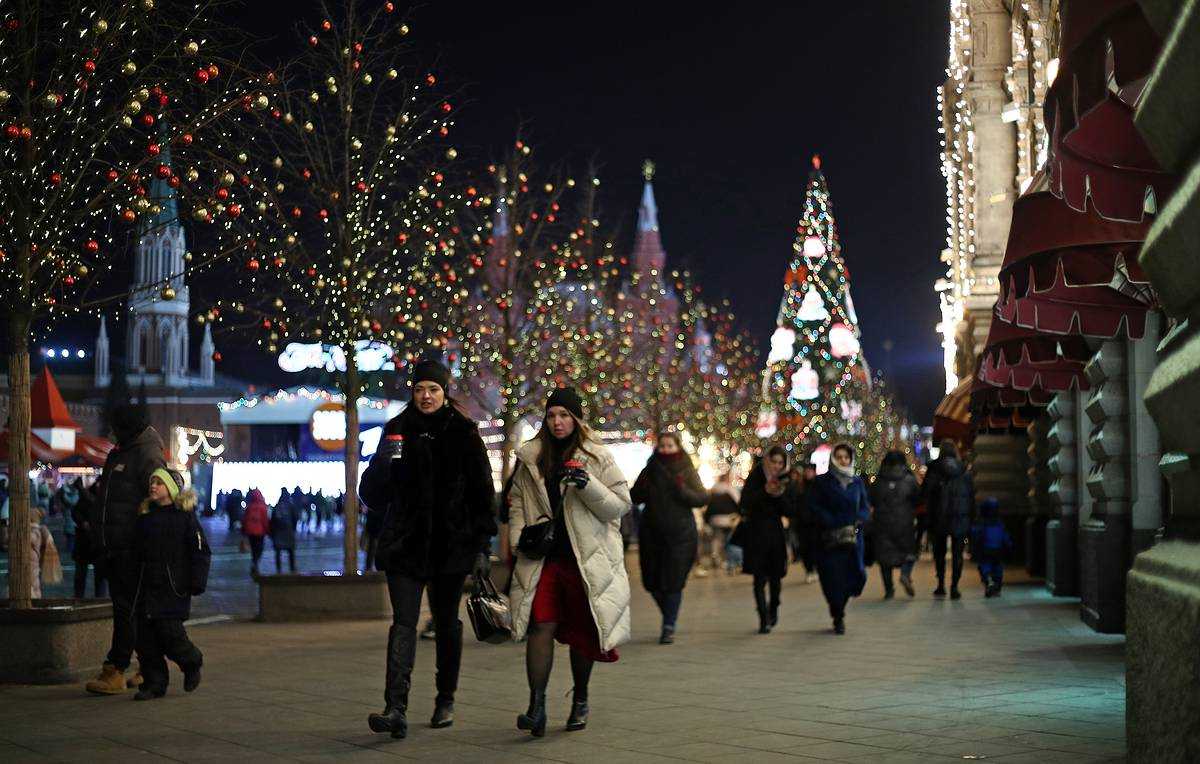31 декабря ночь. Елка на красной площади 2021 в Москве. Красная площадь Москва декабрь 2022. Новогодняя площадь. Красная площадь новый год.