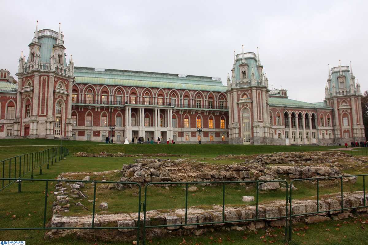 Дворец царицыно в москве