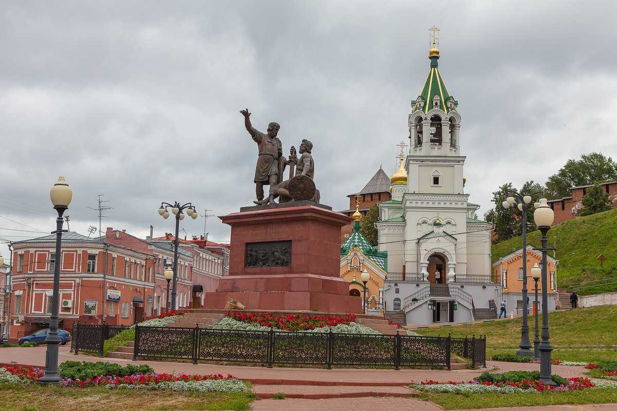 Площадь народного единства в Нижнем Новгороде